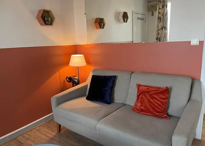 Апартаменти Chez Loulou - - *